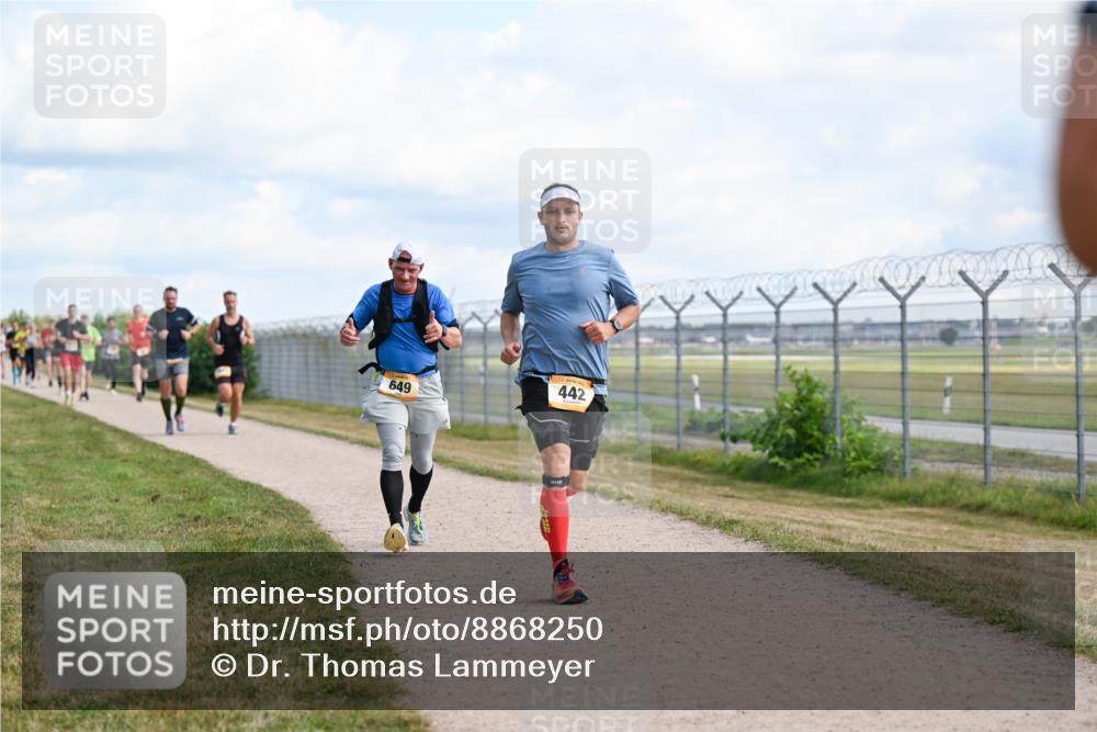 14.09.2025 - Airport Race Dr. Thomas Lammeyer http://msf.ph/oto/8868250 14.09.2025 12:11:46 Laufen 442, 649 meine-sportfotos.de