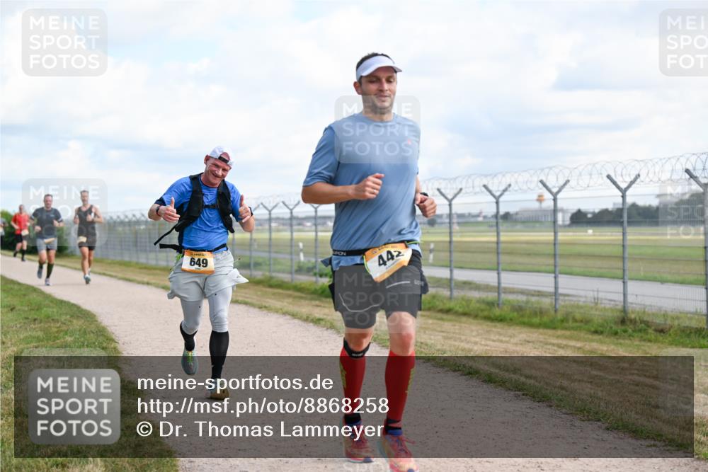 14.09.2025 - Airport Race Dr. Thomas Lammeyer http://msf.ph/oto/8868258 14.09.2025 12:11:48 Laufen 649, 442 meine-sportfotos.de