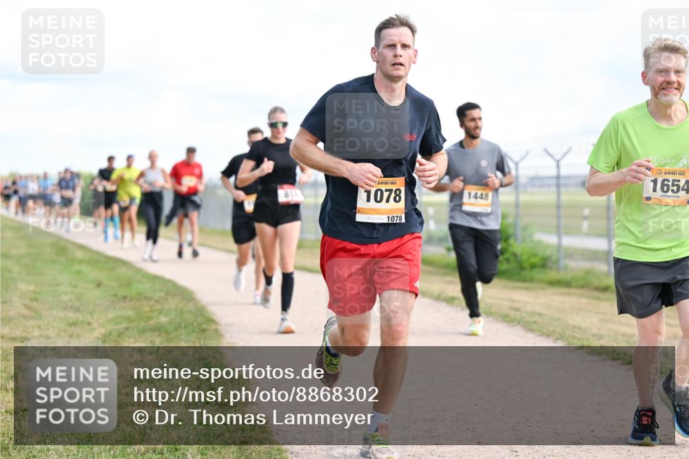 14.09.2025 - Airport Race Dr. Thomas Lammeyer http://msf.ph/oto/8868302 14.09.2025 12:12:00 Laufen 811, 1078, 1078, 1448, 20, 2, 1654 meine-sportfotos.de