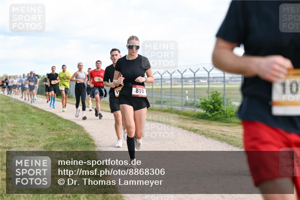 14.09.2025 - Airport Race Dr. Thomas Lammeyer http://msf.ph/oto/8868306 14.09.2025 12:12:01 Laufen 119, 19, 810, 10 meine-sportfotos.de