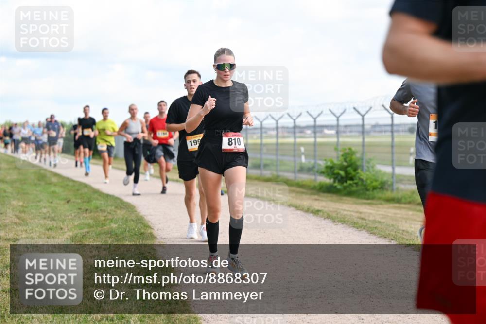 14.09.2025 - Airport Race Dr. Thomas Lammeyer http://msf.ph/oto/8868307 14.09.2025 12:12:01 Laufen 199, 810 meine-sportfotos.de