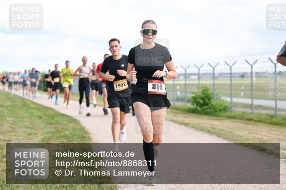 14.09.2025 - Airport Race Dr. Thomas Lammeyer http://msf.ph/oto/8868311 14.09.2025 12:12:02 Laufen 1992, 810 meine-sportfotos.de