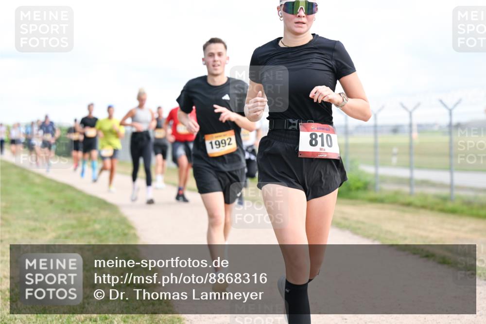 14.09.2025 - Airport Race Dr. Thomas Lammeyer http://msf.ph/oto/8868316 14.09.2025 12:12:03 Laufen 1992, 810 meine-sportfotos.de