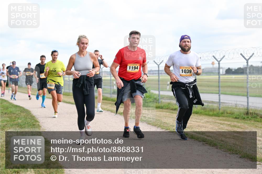 14.09.2025 - Airport Race Dr. Thomas Lammeyer http://msf.ph/oto/8868331 14.09.2025 12:12:05 Laufen 1955, 1194, 1039 meine-sportfotos.de