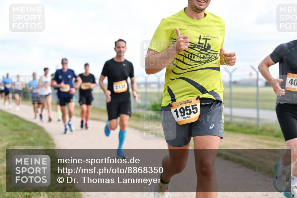 14.09.2025 - Airport Race Dr. Thomas Lammeyer http://msf.ph/oto/8868350 14.09.2025 12:12:08 Laufen 2130, 40, 1955 meine-sportfotos.de
