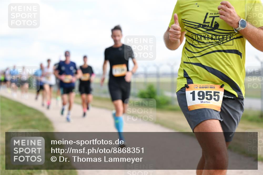 14.09.2025 - Airport Race Dr. Thomas Lammeyer http://msf.ph/oto/8868351 14.09.2025 12:12:09 Laufen 47, 1955 meine-sportfotos.de