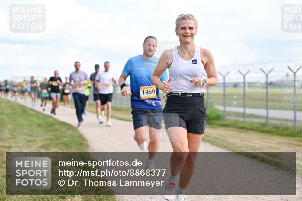 14.09.2025 - Airport Race Dr. Thomas Lammeyer http://msf.ph/oto/8868377 14.09.2025 12:12:16 Laufen 1950 meine-sportfotos.de
