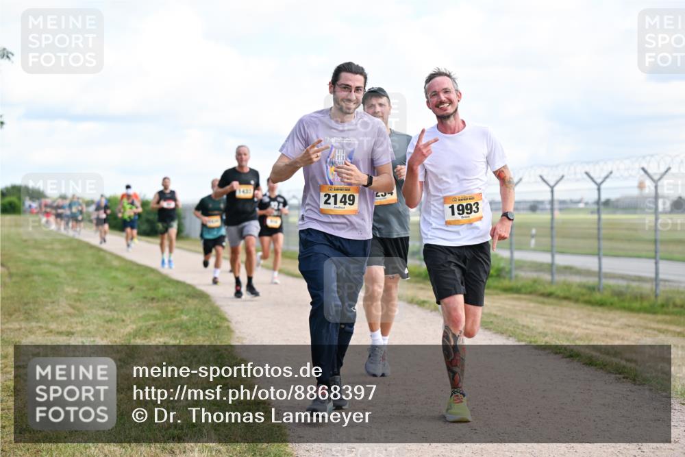 14.09.2025 - Airport Race Dr. Thomas Lammeyer http://msf.ph/oto/8868397 14.09.2025 12:12:19 Laufen 1433, 2149, 1993 meine-sportfotos.de