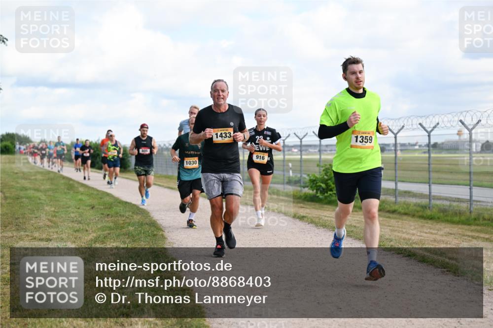 14.09.2025 - Airport Race Dr. Thomas Lammeyer http://msf.ph/oto/8868403 14.09.2025 12:12:22 Laufen 1030, 1433, 916, 1359 meine-sportfotos.de