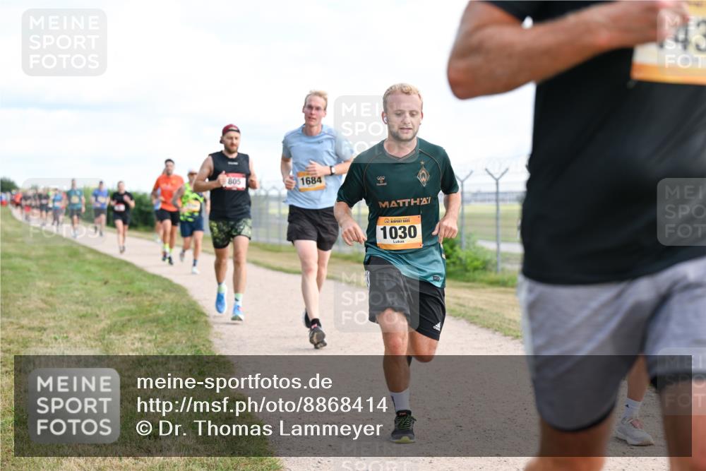 14.09.2025 - Airport Race Dr. Thomas Lammeyer http://msf.ph/oto/8868414 14.09.2025 12:12:24 Laufen 805, 1684, 1030, 43 meine-sportfotos.de