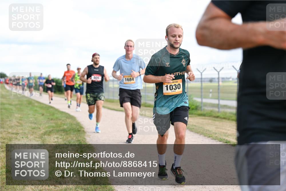 14.09.2025 - Airport Race Dr. Thomas Lammeyer http://msf.ph/oto/8868415 14.09.2025 12:12:24 Laufen 1684, 1030 meine-sportfotos.de