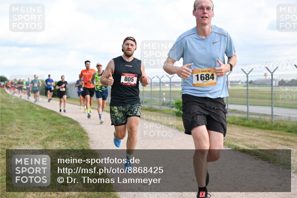 14.09.2025 - Airport Race Dr. Thomas Lammeyer http://msf.ph/oto/8868425 14.09.2025 12:12:26 Laufen 805, 1684 meine-sportfotos.de