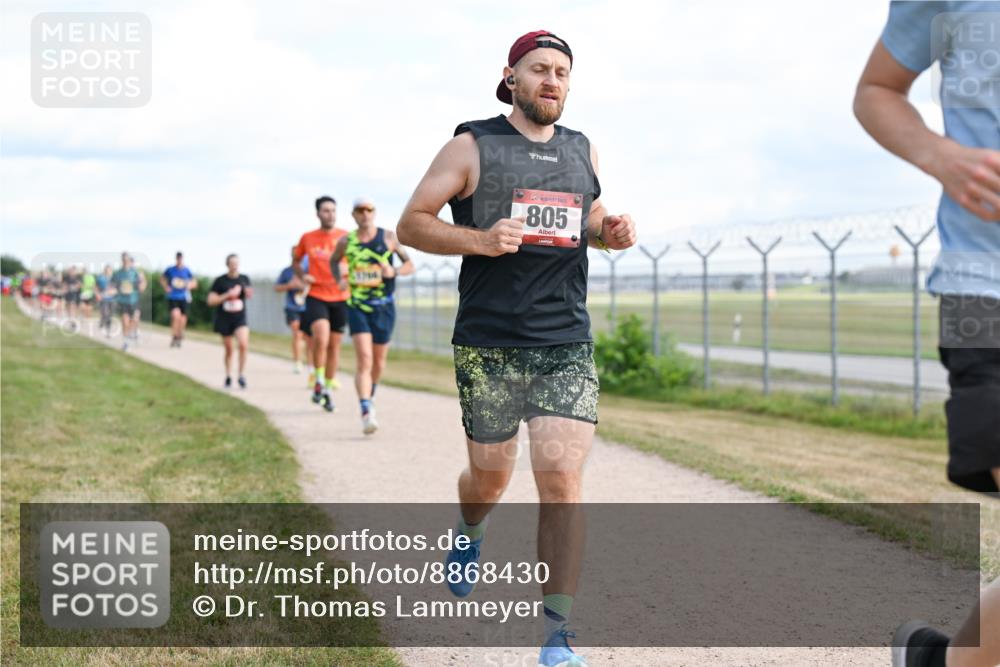14.09.2025 - Airport Race Dr. Thomas Lammeyer http://msf.ph/oto/8868430 14.09.2025 12:12:26 Laufen 805 meine-sportfotos.de