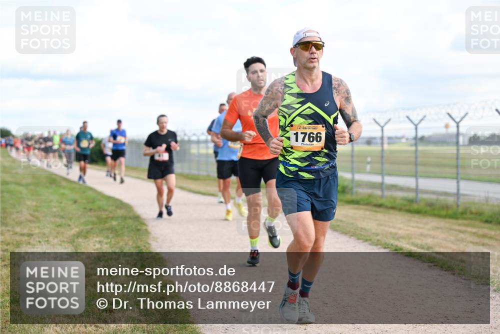 14.09.2025 - Airport Race Dr. Thomas Lammeyer http://msf.ph/oto/8868447 14.09.2025 12:12:29 Laufen 1766 meine-sportfotos.de