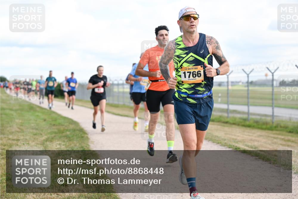 14.09.2025 - Airport Race Dr. Thomas Lammeyer http://msf.ph/oto/8868448 14.09.2025 12:12:29 Laufen 1766 meine-sportfotos.de
