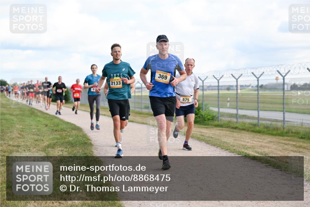 14.09.2025 - Airport Race Dr. Thomas Lammeyer http://msf.ph/oto/8868475 14.09.2025 12:12:35 Laufen 2025, 2133, 369, 575 meine-sportfotos.de