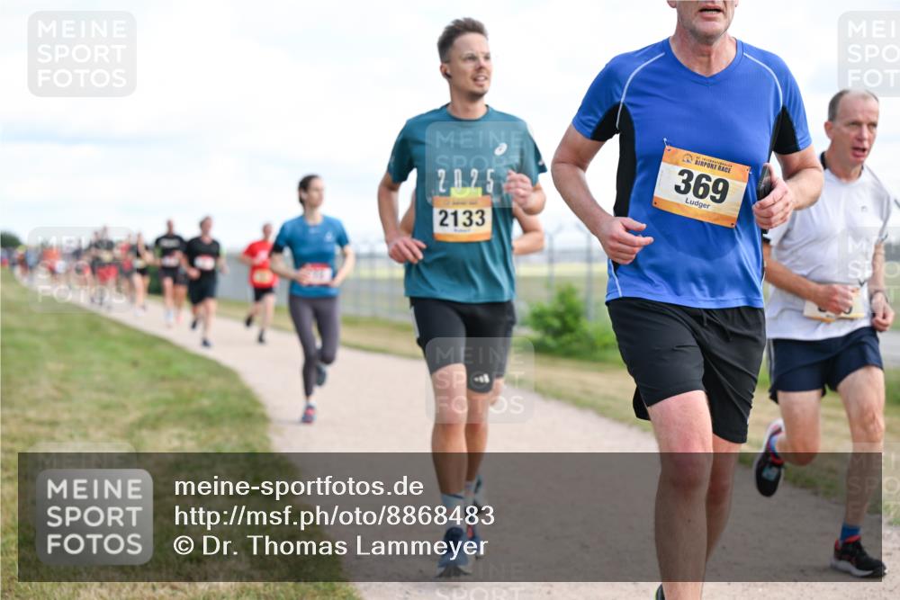 14.09.2025 - Airport Race Dr. Thomas Lammeyer http://msf.ph/oto/8868483 14.09.2025 12:12:37 Laufen 2025, 2133, 369 meine-sportfotos.de