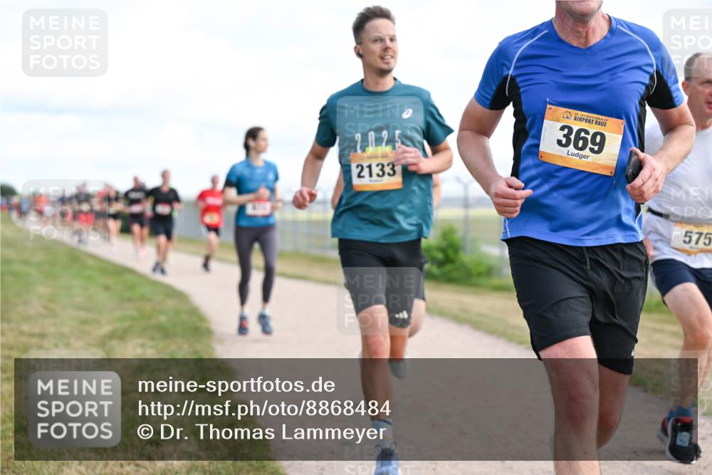 14.09.2025 - Airport Race Dr. Thomas Lammeyer http://msf.ph/oto/8868484 14.09.2025 12:12:37 Laufen 2133, 42, 369, 575 meine-sportfotos.de
