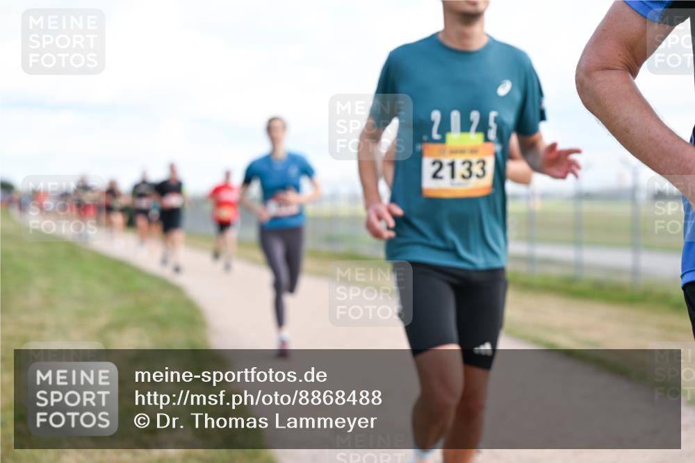 14.09.2025 - Airport Race Dr. Thomas Lammeyer http://msf.ph/oto/8868488 14.09.2025 12:12:37 Laufen 2133 meine-sportfotos.de