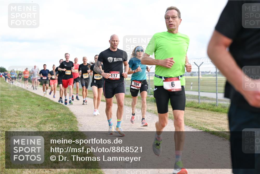 14.09.2025 - Airport Race Dr. Thomas Lammeyer http://msf.ph/oto/8868521 14.09.2025 12:12:43 Laufen 2025, 2104, 1344, 4235, 117, 704, 704, 6 meine-sportfotos.de