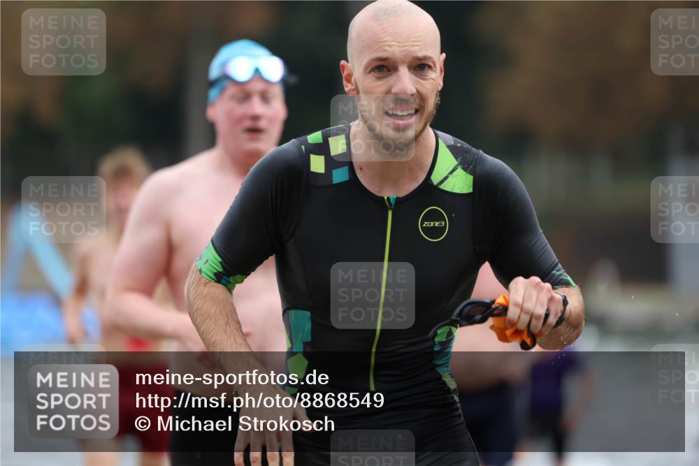 14.09.2025 - Stadtparktriathlon Michael Strokosch http://msf.ph/oto/8868549 14.09.2025 10:32:48 Schwimmen 723, 736, 762, 776, 786, 802, 816, 821 meine-sportfotos.de
