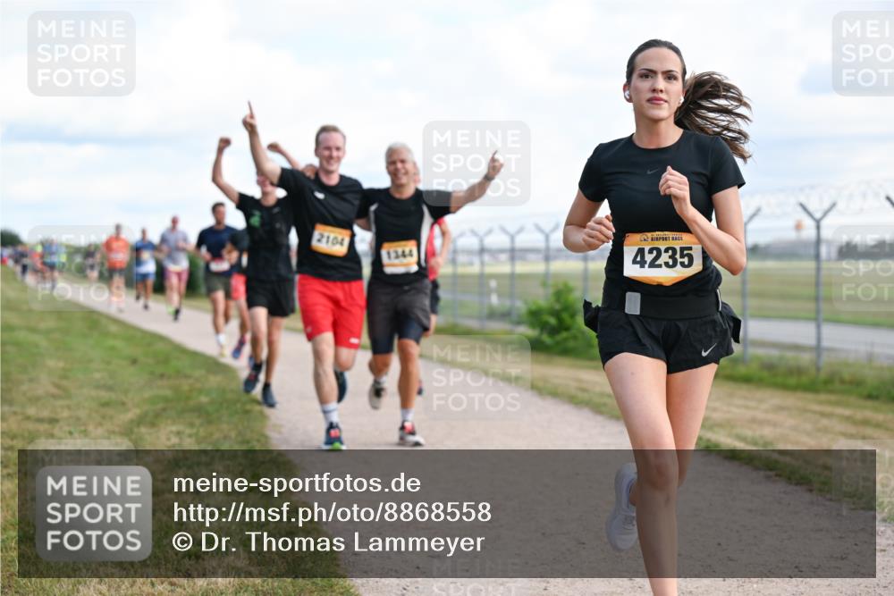 14.09.2025 - Airport Race Dr. Thomas Lammeyer http://msf.ph/oto/8868558 14.09.2025 12:12:46 Laufen 2104, 1344, 4235 meine-sportfotos.de