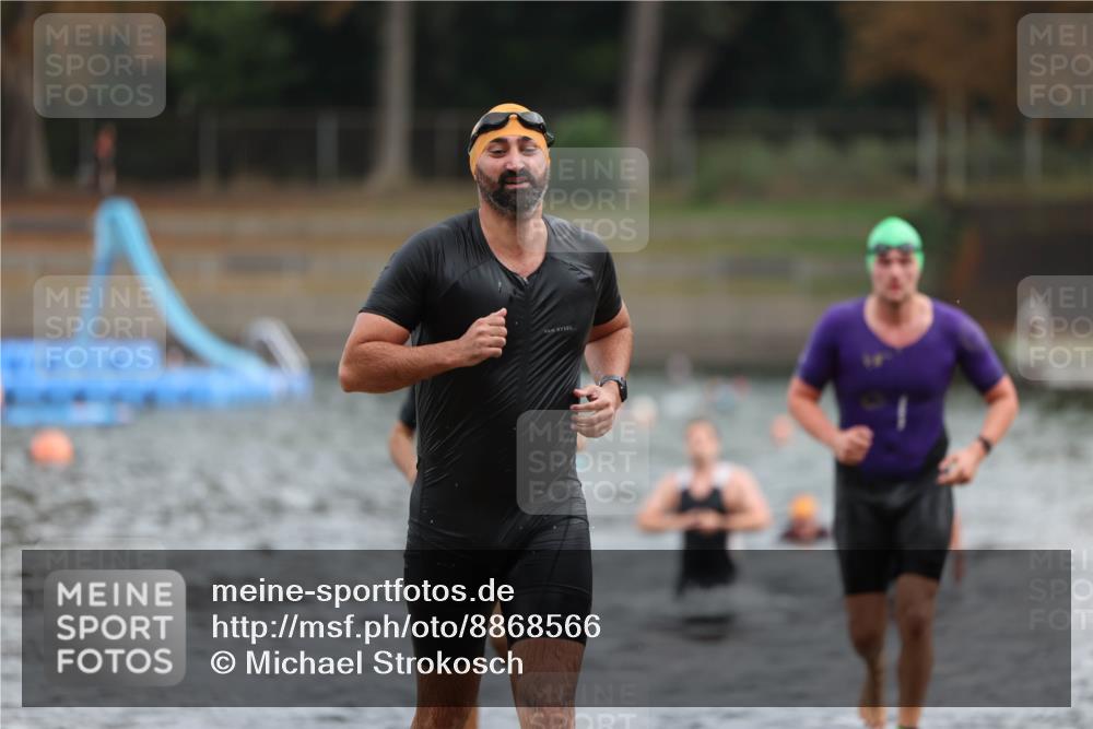 14.09.2025 - Stadtparktriathlon Michael Strokosch http://msf.ph/oto/8868566 14.09.2025 10:32:54 Schwimmen 736, 750, 776, 786, 802, 821 meine-sportfotos.de