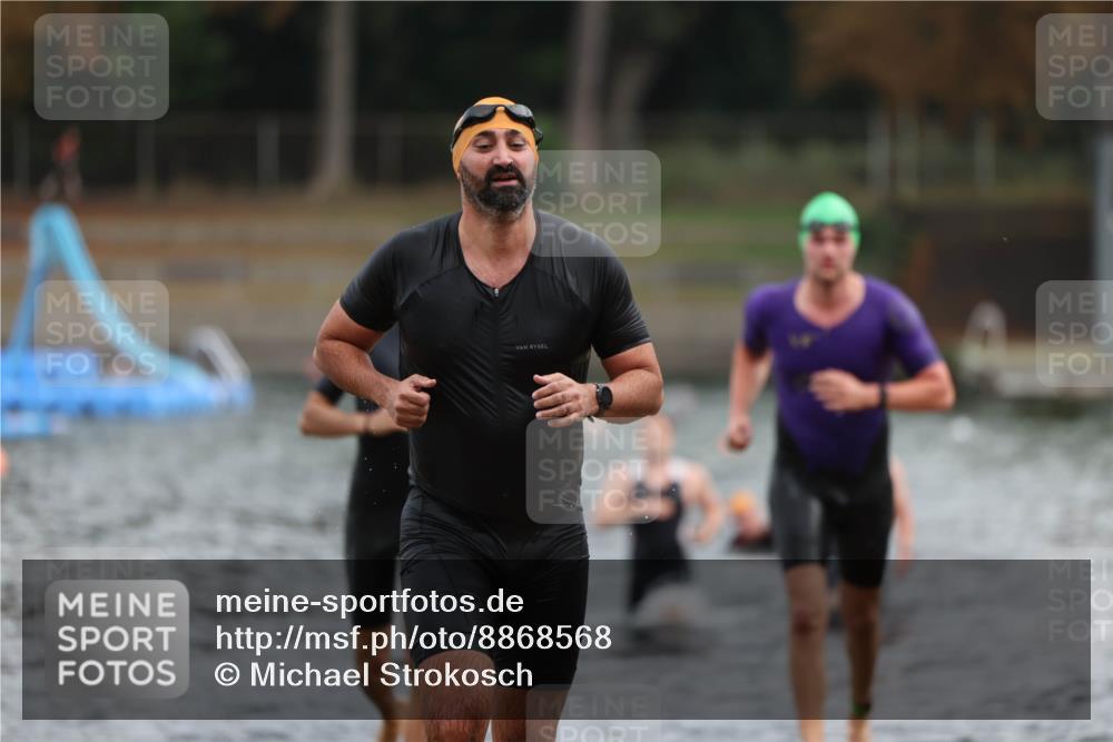 14.09.2025 - Stadtparktriathlon Michael Strokosch http://msf.ph/oto/8868568 14.09.2025 10:32:54 Schwimmen 736, 750, 776, 786, 802, 821 meine-sportfotos.de