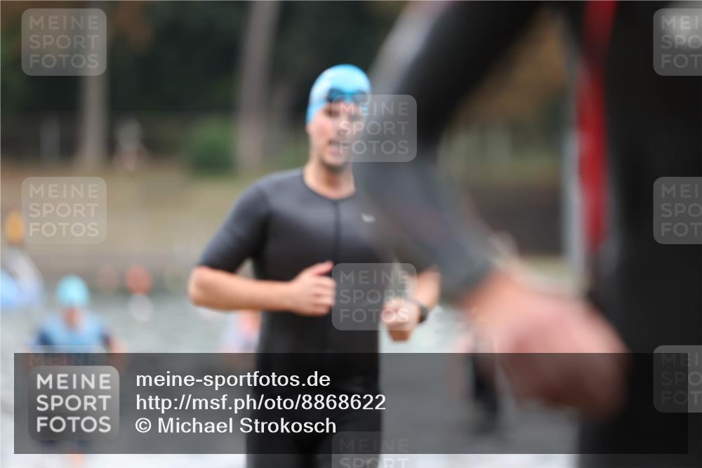 14.09.2025 - Stadtparktriathlon Michael Strokosch http://msf.ph/oto/8868622 14.09.2025 10:33:14 Schwimmen 739, 779, 787, 790, 807 meine-sportfotos.de