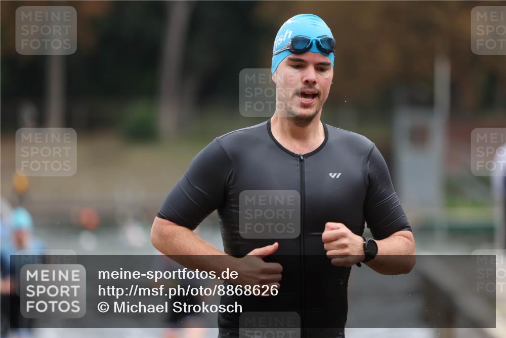 14.09.2025 - Stadtparktriathlon Michael Strokosch http://msf.ph/oto/8868626 14.09.2025 10:33:15 Schwimmen 739, 779, 787, 790, 807 meine-sportfotos.de