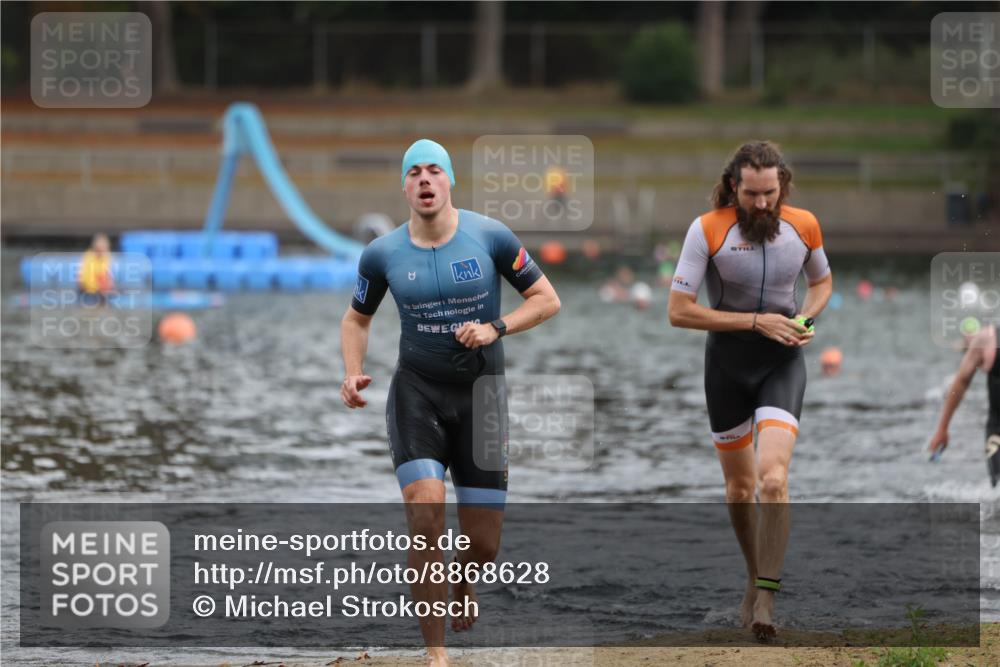 14.09.2025 - Stadtparktriathlon Michael Strokosch http://msf.ph/oto/8868628 14.09.2025 10:33:17 Schwimmen 779, 790, 807 meine-sportfotos.de