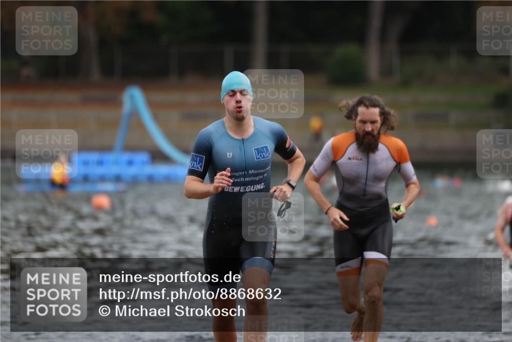 14.09.2025 - Stadtparktriathlon Michael Strokosch http://msf.ph/oto/8868632 14.09.2025 10:33:18 Schwimmen 779, 790, 792, 807 meine-sportfotos.de