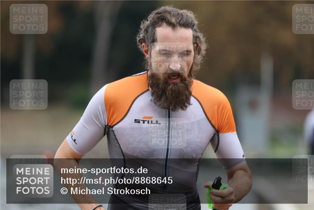 14.09.2025 - Stadtparktriathlon Michael Strokosch http://msf.ph/oto/8868645 14.09.2025 10:33:22 Schwimmen 790, 792, 807 meine-sportfotos.de