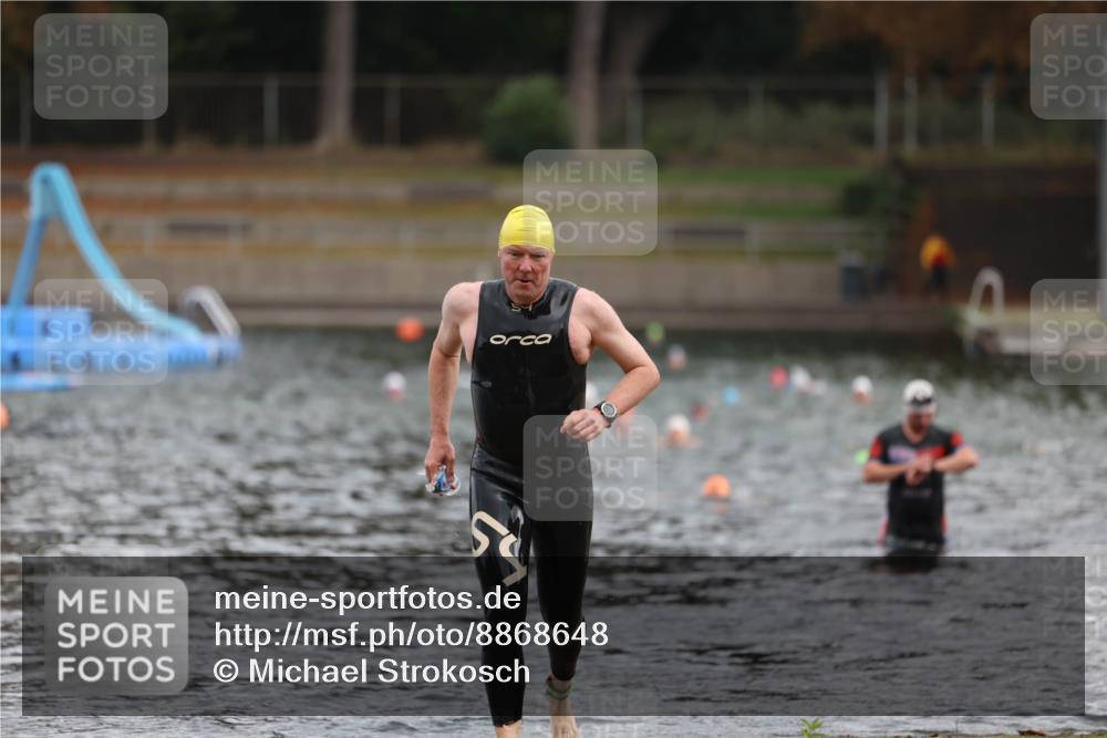 14.09.2025 - Stadtparktriathlon Michael Strokosch http://msf.ph/oto/8868648 14.09.2025 10:33:27 Schwimmen 792 meine-sportfotos.de