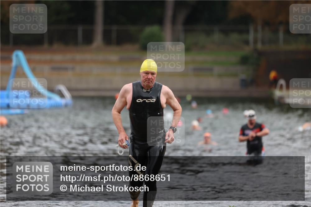 14.09.2025 - Stadtparktriathlon Michael Strokosch http://msf.ph/oto/8868651 14.09.2025 10:33:27 Schwimmen 792 meine-sportfotos.de