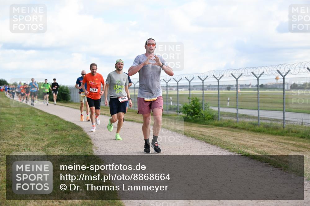 14.09.2025 - Airport Race Dr. Thomas Lammeyer http://msf.ph/oto/8868664 14.09.2025 12:12:53 Laufen 764, 190 meine-sportfotos.de
