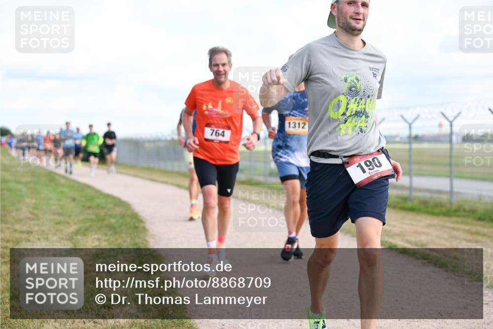 14.09.2025 - Airport Race Dr. Thomas Lammeyer http://msf.ph/oto/8868709 14.09.2025 12:12:56 Laufen 764, 1312, 190 meine-sportfotos.de