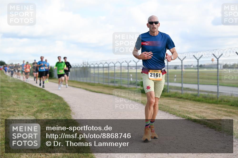 14.09.2025 - Airport Race Dr. Thomas Lammeyer http://msf.ph/oto/8868746 14.09.2025 12:12:58 Laufen 2161 meine-sportfotos.de