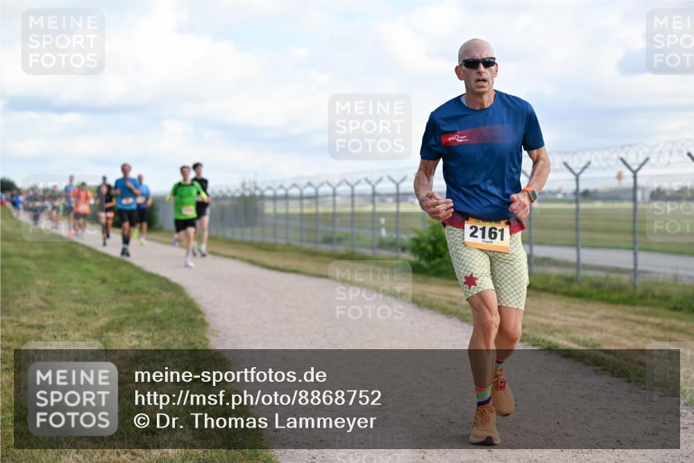 14.09.2025 - Airport Race Dr. Thomas Lammeyer http://msf.ph/oto/8868752 14.09.2025 12:12:58 Laufen 2161 meine-sportfotos.de