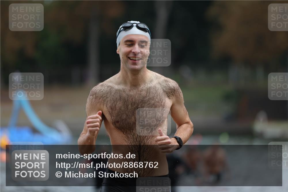 14.09.2025 - Stadtparktriathlon Michael Strokosch http://msf.ph/oto/8868762 14.09.2025 10:34:13 Schwimmen 729, 771, 774 meine-sportfotos.de