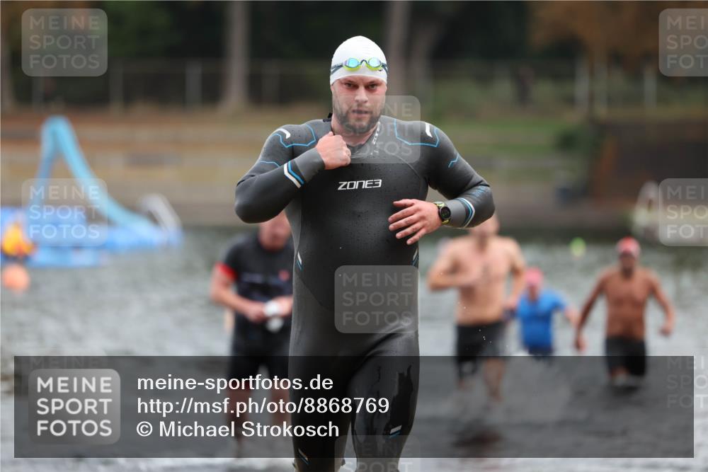 14.09.2025 - Stadtparktriathlon Michael Strokosch http://msf.ph/oto/8868769 14.09.2025 10:34:21 Schwimmen 755, 774, 803 meine-sportfotos.de