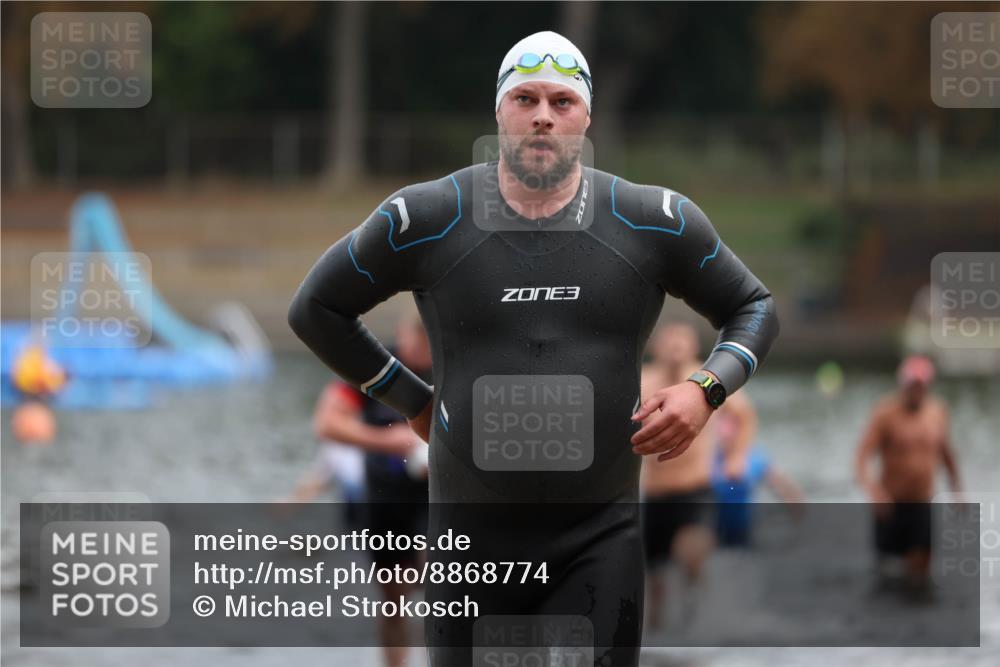 14.09.2025 - Stadtparktriathlon Michael Strokosch http://msf.ph/oto/8868774 14.09.2025 10:34:22 Schwimmen 746, 755, 774, 803 meine-sportfotos.de