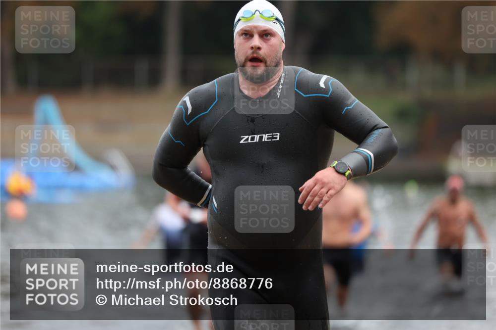 14.09.2025 - Stadtparktriathlon Michael Strokosch http://msf.ph/oto/8868776 14.09.2025 10:34:22 Schwimmen 746, 755, 774, 803 meine-sportfotos.de
