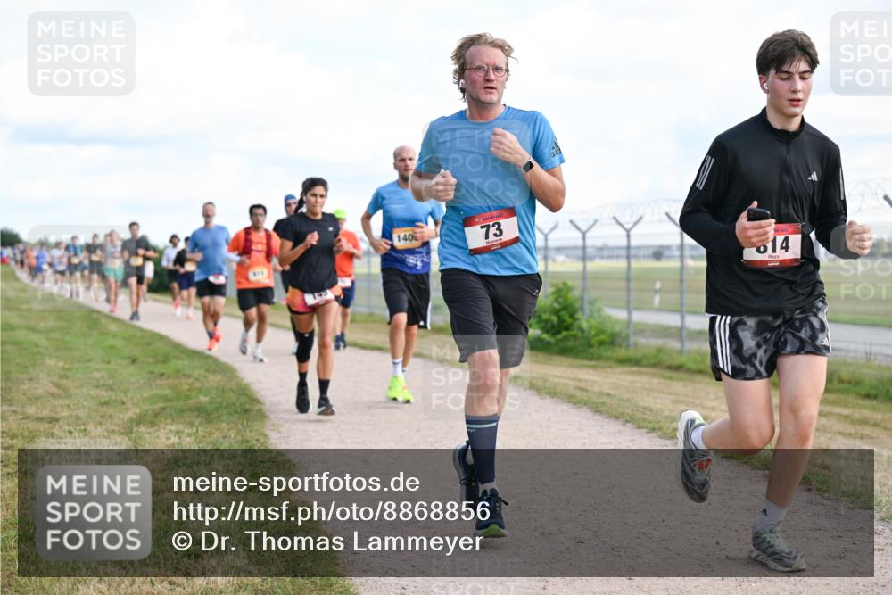 14.09.2025 - Airport Race Dr. Thomas Lammeyer http://msf.ph/oto/8868856 14.09.2025 12:13:05 Laufen 140, 73, 14 meine-sportfotos.de