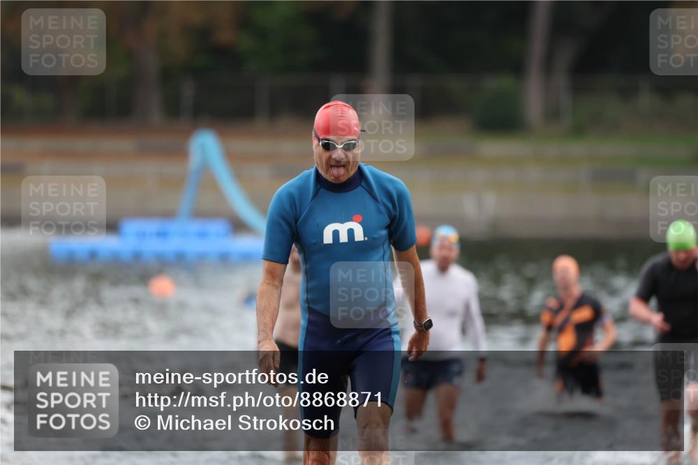 14.09.2025 - Stadtparktriathlon Michael Strokosch http://msf.ph/oto/8868871 14.09.2025 10:35:42 Schwimmen 734, 756, 775, 805, 808 meine-sportfotos.de