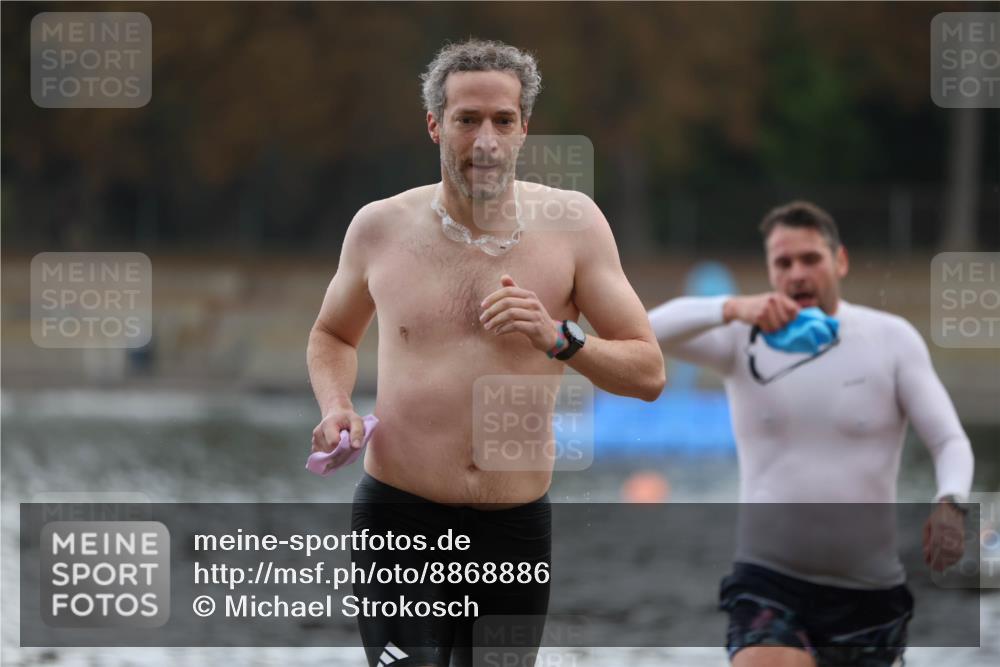 14.09.2025 - Stadtparktriathlon Michael Strokosch http://msf.ph/oto/8868886 14.09.2025 10:35:50 Schwimmen 734, 756, 775, 805, 808 meine-sportfotos.de