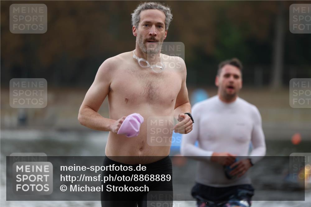 14.09.2025 - Stadtparktriathlon Michael Strokosch http://msf.ph/oto/8868889 14.09.2025 10:35:50 Schwimmen 734, 756, 775, 805, 808 meine-sportfotos.de