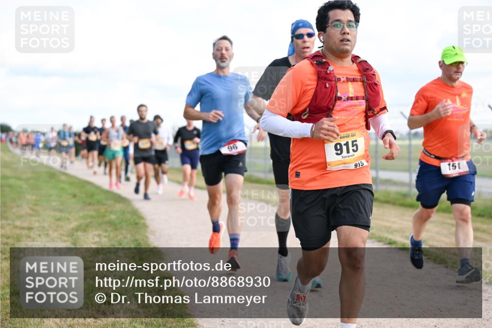 14.09.2025 - Airport Race Dr. Thomas Lammeyer http://msf.ph/oto/8868930 14.09.2025 12:13:10 Laufen 96, 915, 915, 151 meine-sportfotos.de