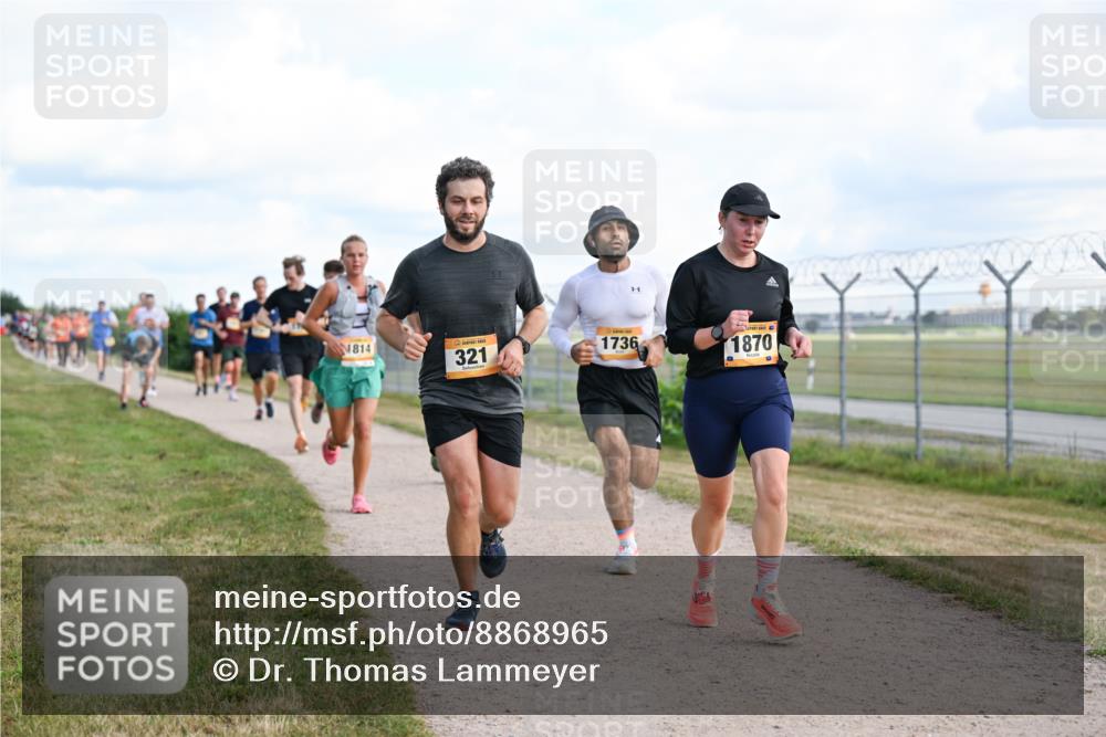 14.09.2025 - Airport Race Dr. Thomas Lammeyer http://msf.ph/oto/8868965 14.09.2025 12:13:13 Laufen 814, 321, 1736, 1870, 13 meine-sportfotos.de