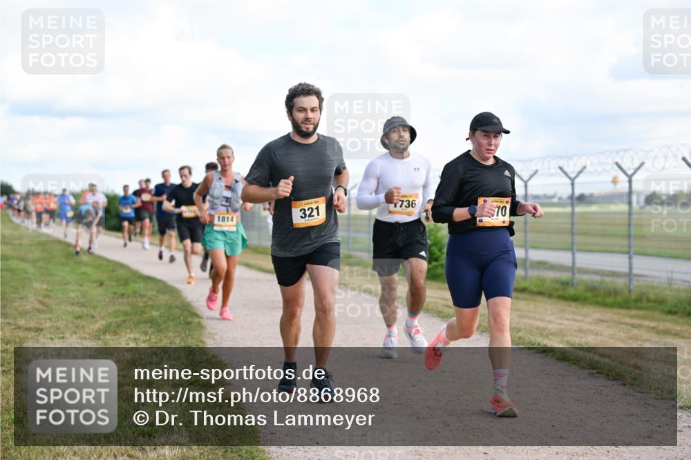 14.09.2025 - Airport Race Dr. Thomas Lammeyer http://msf.ph/oto/8868968 14.09.2025 12:13:13 Laufen 1814, 321, 7736, 70 meine-sportfotos.de